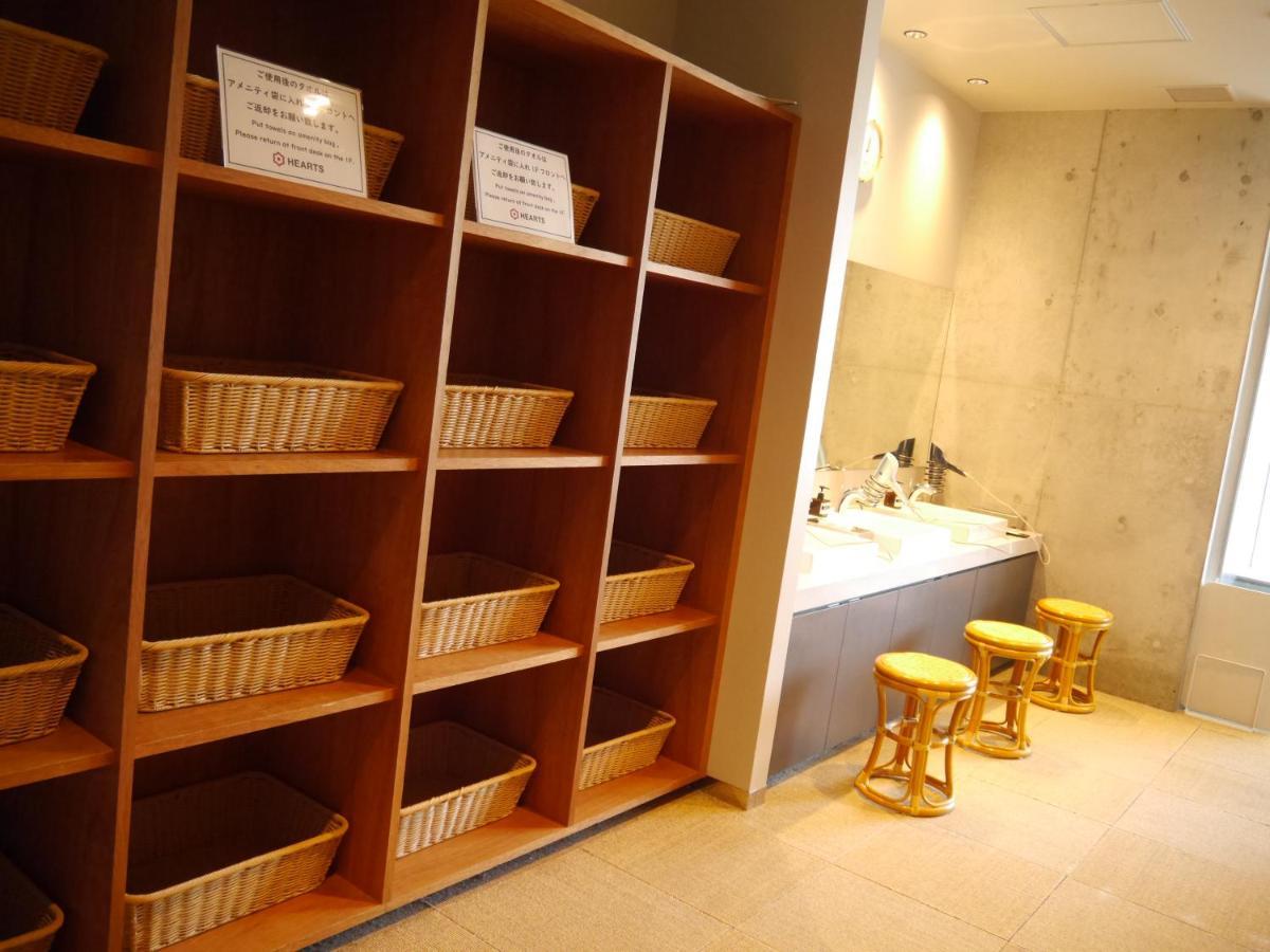 Hearts Capsule Hotel & Spa Hakata Фукуока Экстерьер фото