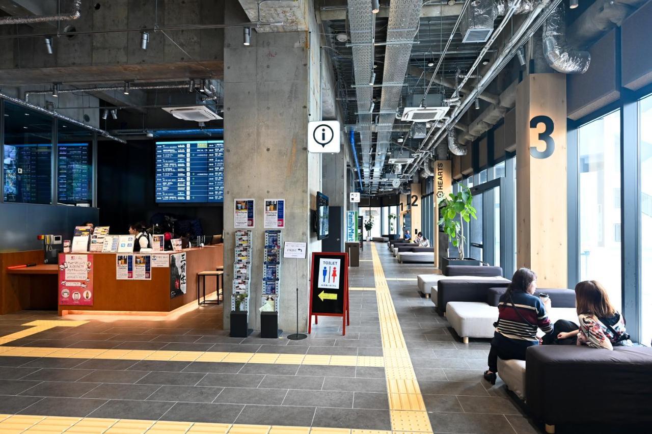 Hearts Capsule Hotel & Spa Hakata Фукуока Экстерьер фото